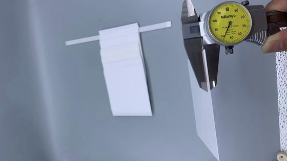 قطع دقيق مع زيركونيا السيراميك القطع المضخة قوة كهربائية 9.5 كيلو فولت / ملم