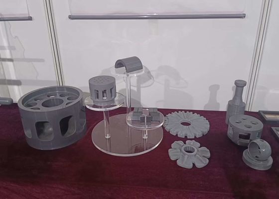 نسبة بواسون 0.25-0.3 كرة سيراميك SI3N4 مع مقاومة العزل 1012-1014 Ω.Cm